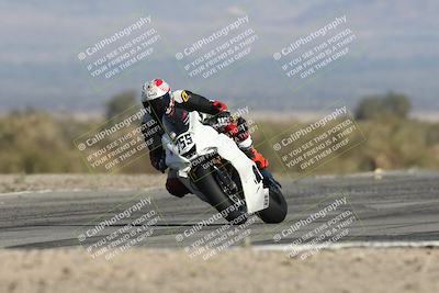 media/Dec-07-2025-CVMA (Sun) [[3e7d2de5dc]]/Race 8-Middleweight Shootout/